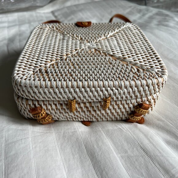 Rattan Backpack - Picture 3 of 13